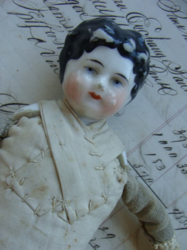 Antique Sawdust Leather Body German Doll Perfect for Farmhouse or White Decor bild 2