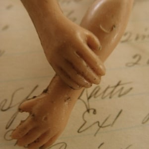 Antique  Doll Parts N013