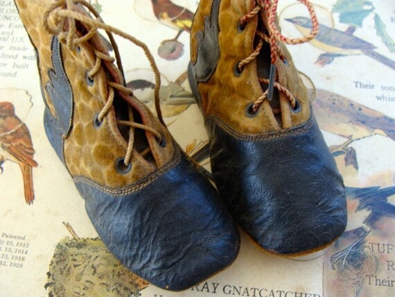 Rare Antique Gothic Edwardian Leather Two toned Sh