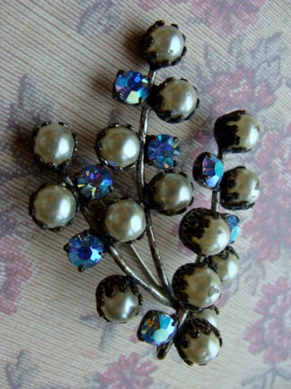 Antique 1930's Rhinestones and Pearl Brooch