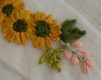 Beautiful Vintage Ribbon Embroidery Appliqué unused condition