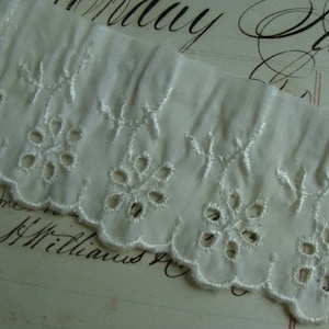 Vintage Aged Pretty Silk Embroidered Eyelet Lace