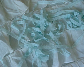 2 Yards Sweet Soft Aqua Vintage Scallop Lace