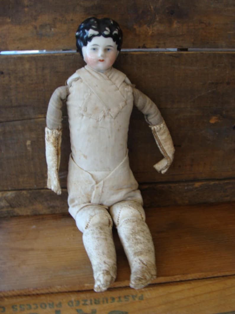 Antique Sawdust Leather Body German Doll Perfect for Farmhouse or White Decor bild 1