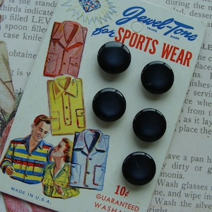 Vintage  Kitsch Navy Button set on Original 10 cent Card