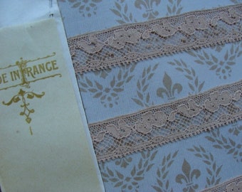 2 Yards Stunning Vintage French Lace Yardage Gorgeous Tea Blush Color