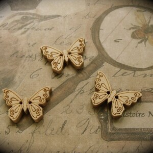 6 Wooden Nature Butterfly Buttons