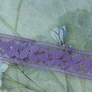 Vintage Scrumptious  Lilac Netted English Lace
