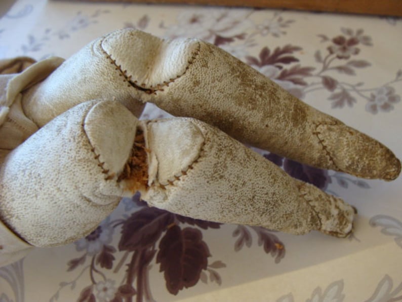Antique Sawdust Leather Body German Doll Perfect for Farmhouse or White Decor bild 7