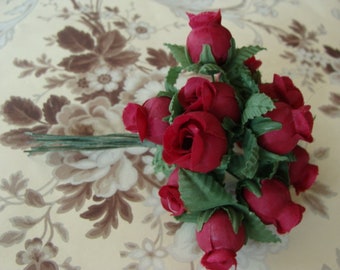 Vintage Bunch of A Dozen Beautiful Red Millinery  Roses