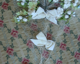 Gorgeous Vintage Birdcage Millinery Velvet Rosettes Veil Fascinator Lovely for Wedding.