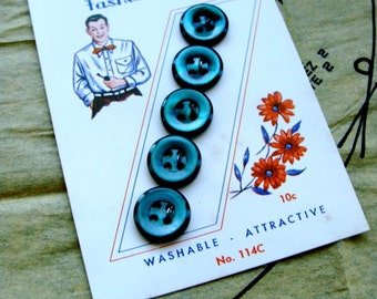 Antique 1930s Button set on Original 10 cent Card with Genuine Emerald Green Pearl Buttons