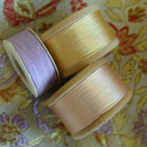 4 Vintage Antique High Grade Silk Mixed Thread Wooden Spools Lot unused Blush Pale Gold and Lavender