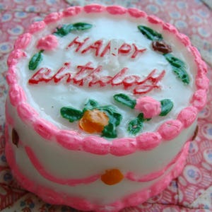 One Vintage Pink Kitsch Rare New/Old stock Cake Candle
