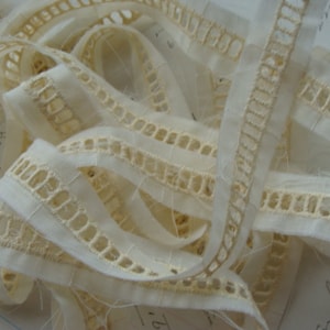 2 Yards Gorgeous Antique 1930s Embroidered English Cotton Lace
