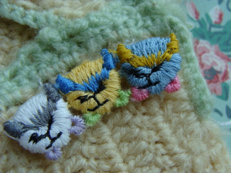 One Adorable Vintage Kitsch 1960s Rare Kitty Cats Applique image 3