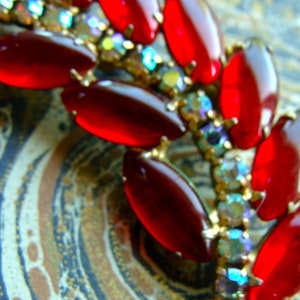 Large Stunning Vintage Rare Beautiful Gothic Brooch