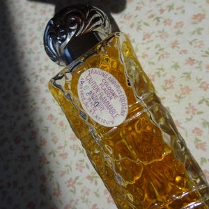 One Engraved Embossed 1979 Flacon Apothecary Cologne Bottle Lovely Vintage Vanity Perfume Bottle image 7