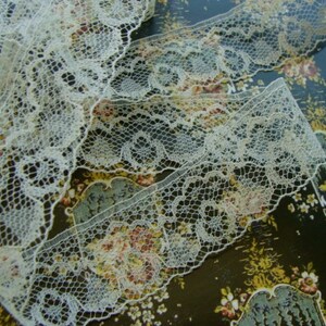 Gorgeous Vintage Yardage Rare English Lace