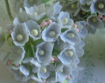 Vintage Bunch New/Old Stock Millinery Flowers Sweet Wedding