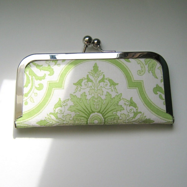 Leafy Green First  Aid Kit