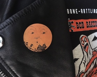 Retro 60's Halloween Full Moon Pin