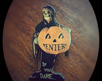 Retro 60's Halloween Skeleton Grave Pin