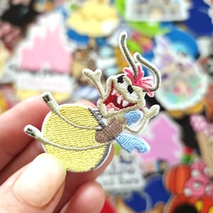 Ray Firefly Embroidered Patch - Princess and the frog Tiana Prince Naveen Ray character - Iron or stitch Clothes - fan Gift