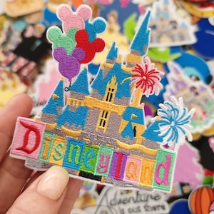 Princess Castle Embroidered Patch " Disneyland " Balloon Iron or stitch - Clothes - Denim Jackets - Hats -Bags