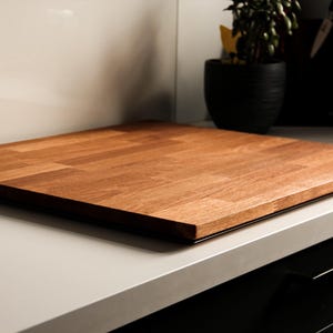 One-piece stove top cover made of 18 mm thick oak for ceramic hobs – up to 90 x 58 cm | Oak hob cover | Custom-made