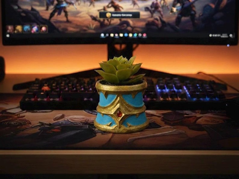 World of Warcraft inspired succulant planter (plant included) Blue