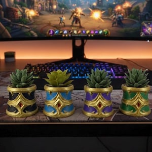 World of Warcraft inspired succulant planter (plant included) image 1