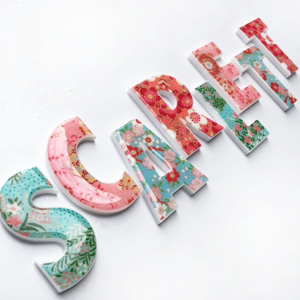 decorative letters for kid's room - turquoise/red/pink