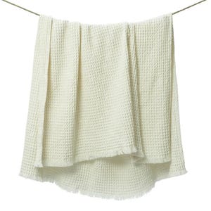 100% Cotton Waffle Weave Throw Blanket with Fringes, 50”x 60”(128 x 152 cms), Ivory, Oeko-Tex Certified, 260 GSM handmade throw for couch