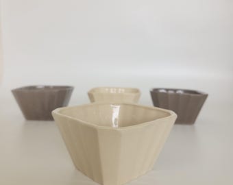 Handmade Stoneware Edged Bowl - Beige Anthracite Glaze