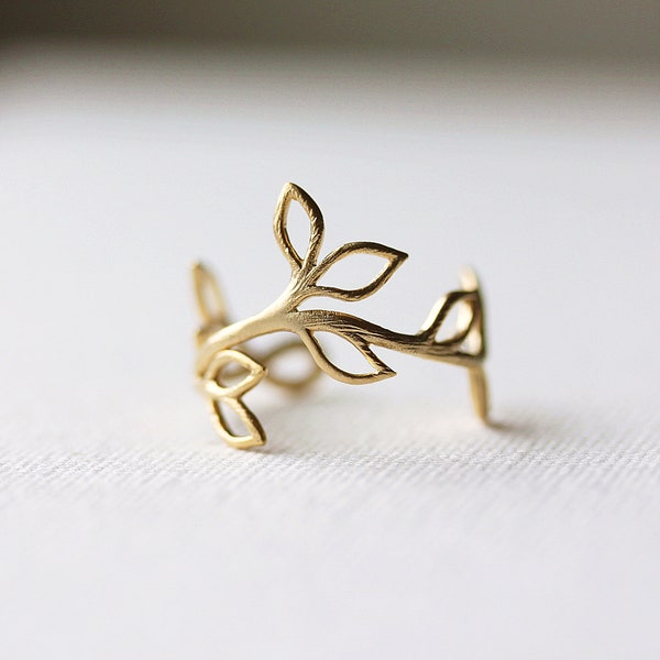 Delicate Leaf Branch ring - Silver OR Gold, Everyday jewelry, Leaf Ring, Vine Ring,Adjustable Ring,Gift for Her,Gift Under 20