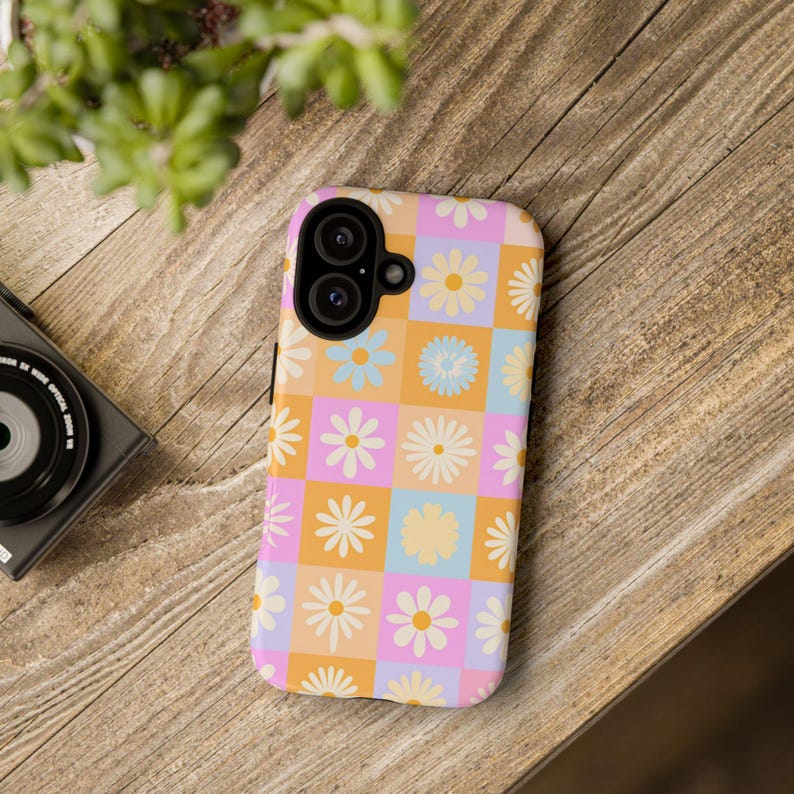 Funda para teléfono Retro Daisy a cuadros | Funda resistente con estampado floral de tablero de ajedrez en tonos pastel, funda danesa para iPhone y Samsung, regalo para ella. imagen 8