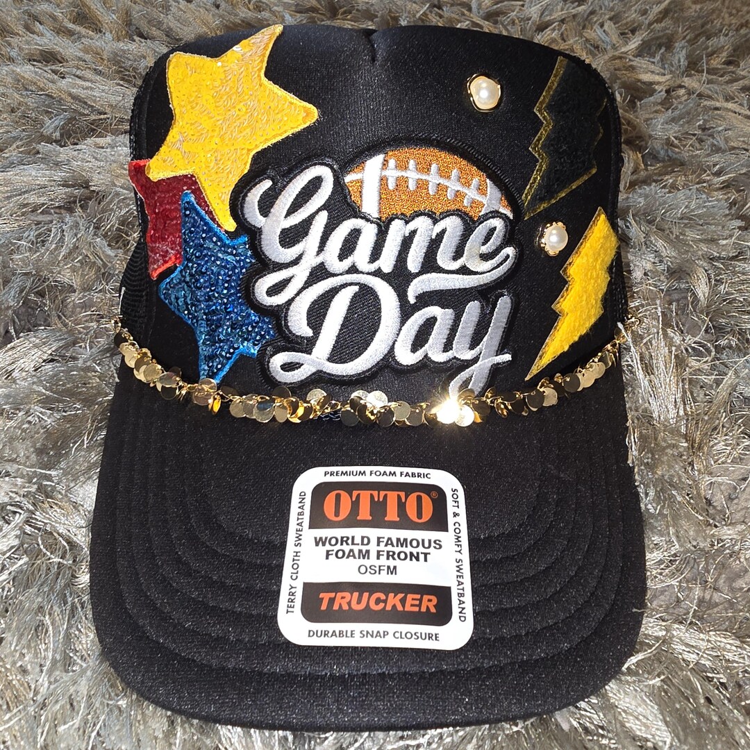 GAMEDAY GREEN & GOLD POM HAT