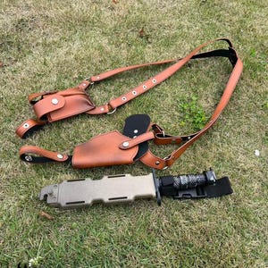 Leon Kennedy Knife & Leather Holster Set | 1:1 Scale Handmade Cosplay Prop | Custom Resident Evil 4 Accessory | Gift for Him, Video Game Fan image 4