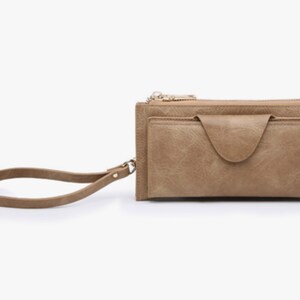 Cartera taupe, cartera personalizada, cartera monograma