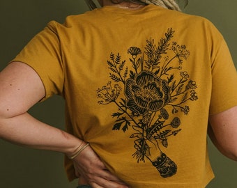 Herb Nerd - Vintaged womens Cropped Tee in Chamomile, wildflower tshirt, Botanical Tattoo style, forestcore, best friend gift, flower tshirt