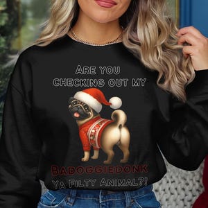 Christmas Pug Dog, Czy Sprawdzasz Moją Koszulkę Badoggiedonk, Zabawne Ubrania Dla Zwierząt, Słodkie Zwierzęta, Koszulka Dla Psa na Boże Narodzenie, Humorystyczny T-shirt Dla Zwierząt