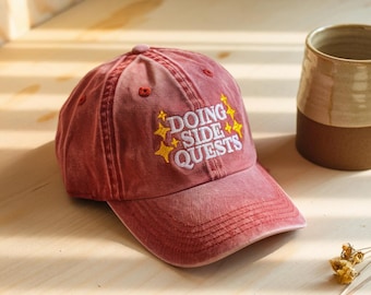 Doing Side Quests Bestickte Vintage Mütze: ADHD Positive Hat