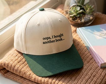 Cappellino da camionista ricamato con la scritta "Oops, ho comprato un altro libro", berretto comodo per ragazze appassionate di libri.