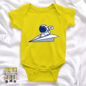 Baby Grow con aereo di carta e astronauta, tutina per bambini, tutina per neonati, tute da gioco per neonati, babygro, body per bambini, molti colori