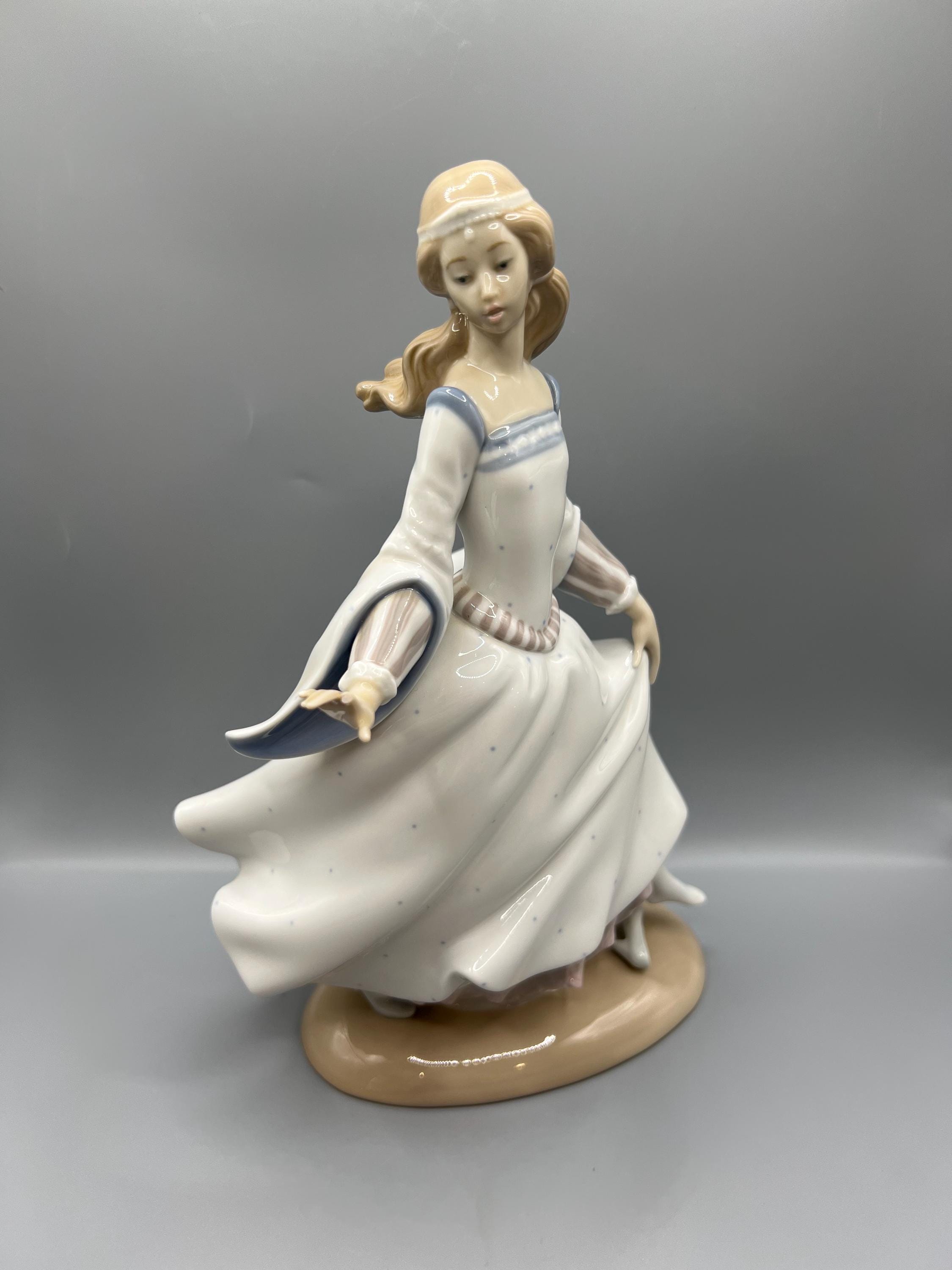 Lladro Cinderella - Etsy