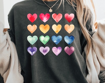 Camiseta de corazones de colores, ropa de amor, regalo para novia, colores cómodos, ropa para el 14 de febrero, camiseta Xoxo, camiseta de abrazos y besos, camiseta de estudiante