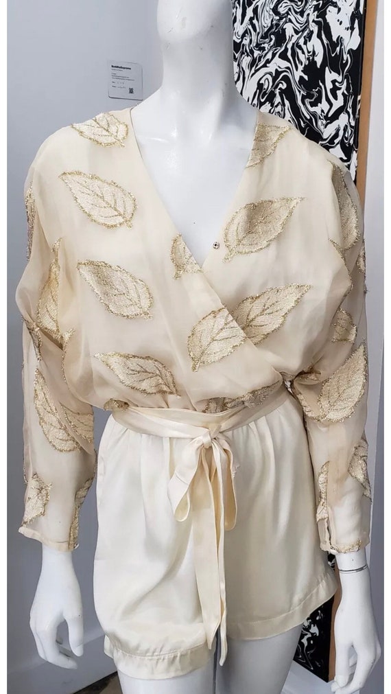 VTG PATRA Cream Leaf Gold Lurex VINTAGE Cross-fron
