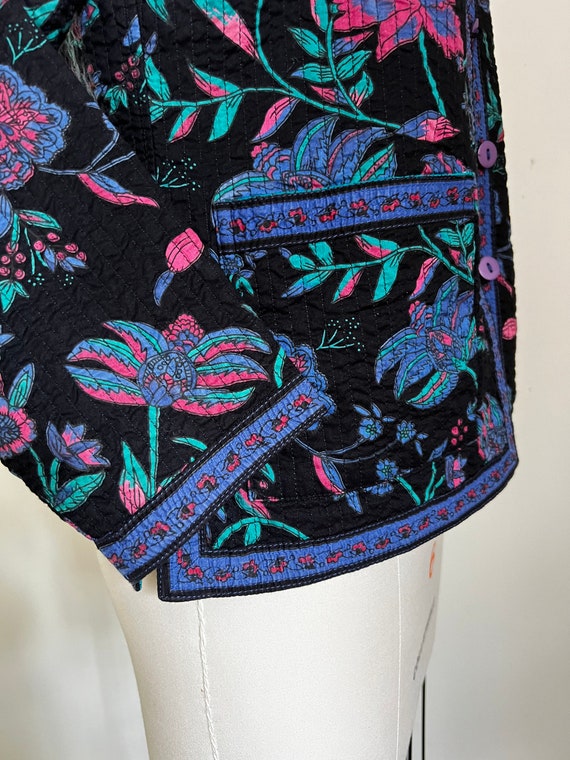 Vtg Boho Floral Trapunto Stitch Reversable Quilte… - image 4