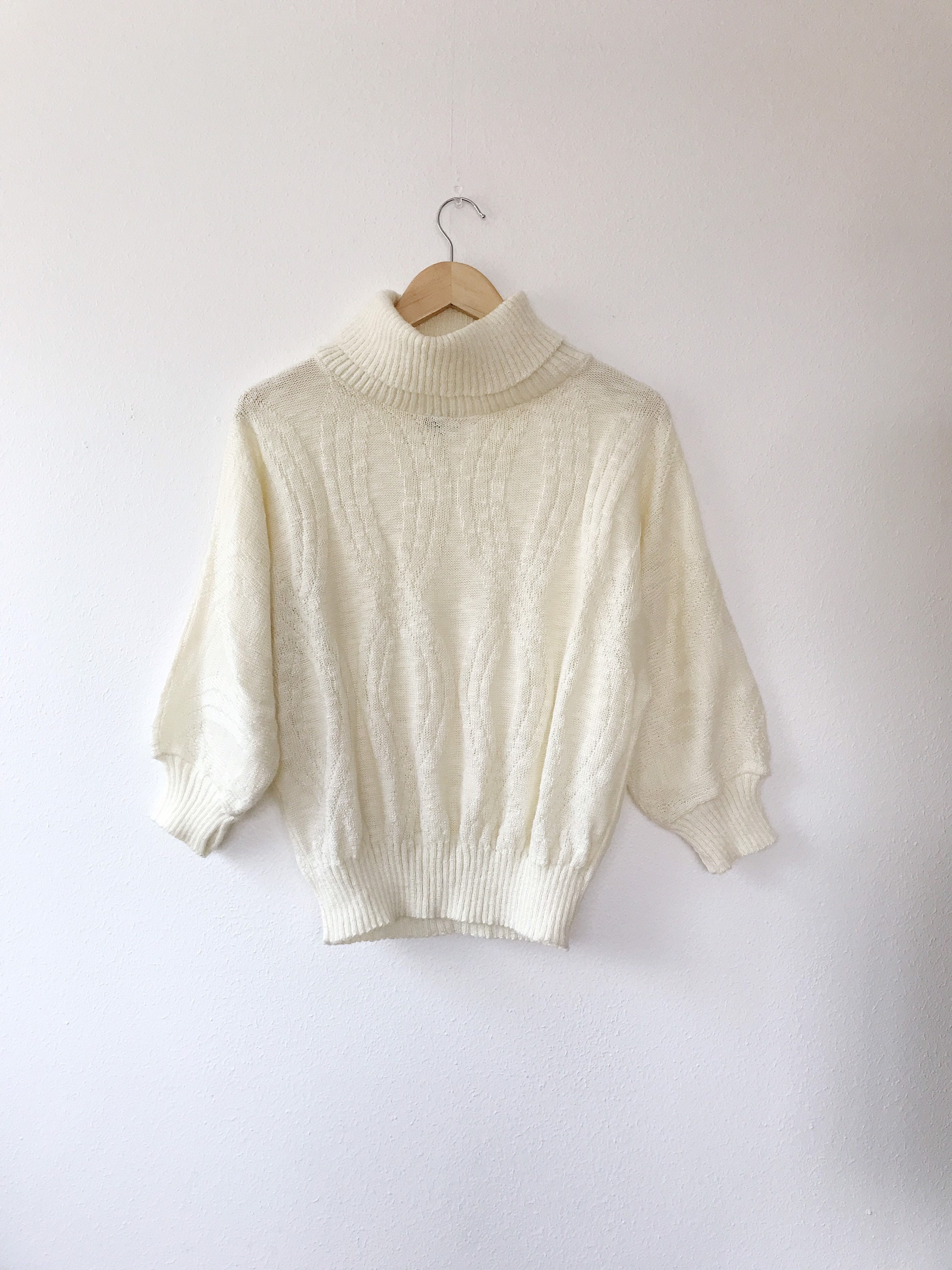 80s sweater / vintage knit sweater / 80s Turtleneck dolman sweater